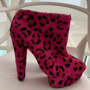 Senso Diffusion pony hair booties 39